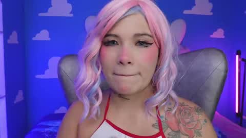 Sara online show from February 2, 6:06 pm