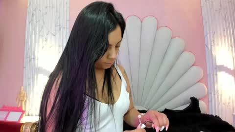 miss__star_ online show from April 16, 3:13 pm