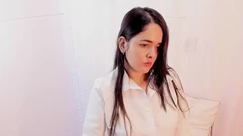 Snapshot of miss_alhy chatting on January 7, 1:14 pm online show from January 7, 1:14 pm