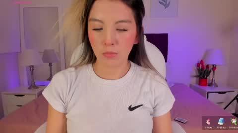 Amanda Reyes online show from May 28, 12:57 pm