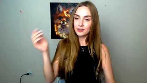 Snapshot of miss_angelina_ chatting on July 9, 6:06 am Angelina online show from July 9, 6:06 am