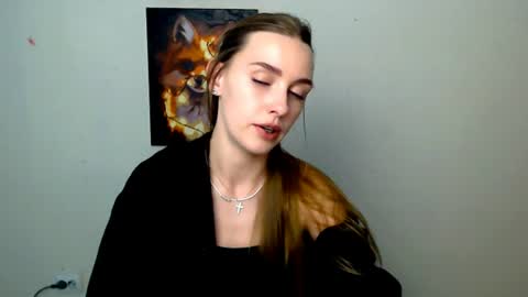 Snapshot of miss_angelina_ chatting on July 16, 5:57 am Angelina online show from July 16, 5:57 am