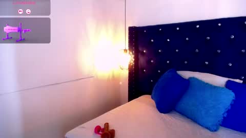 miss_ariss online show from December 20, 4:41 am