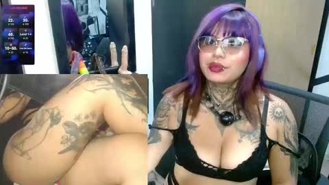 miss_clover online show from February 13, 3:46 am