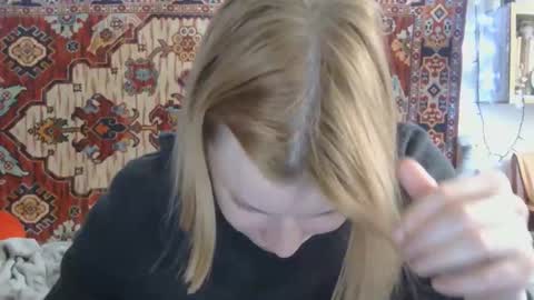 Elis online show from April 20, 11:02 am