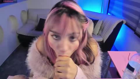 insta    online show from March 13, 4:35 pm