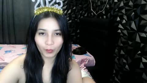 Snapshot of miss_innocent18 chatting on January 1, 6:49 pm miss_innocent18 online show from January 1, 6:49 pm