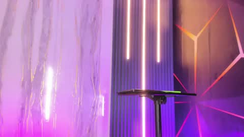 miss_isa19 online show from June 3, 3:39 pm