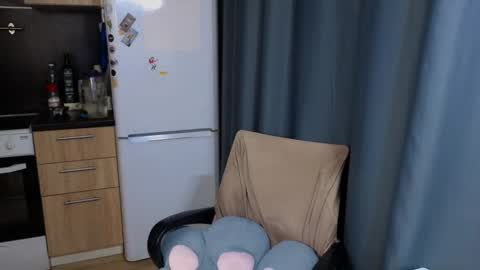 Snapshot of miss_jess_rabbit chatting on December 3, 2:04 pm Jess online show from December 3, 2:04 pm