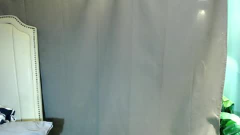 Call me Lhars online show from June 15, 11:12 am