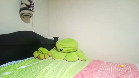 Snapshot of miss_ly_ chatting on February 21, 8:40 am ly independent model online show from February 21, 8:40 am