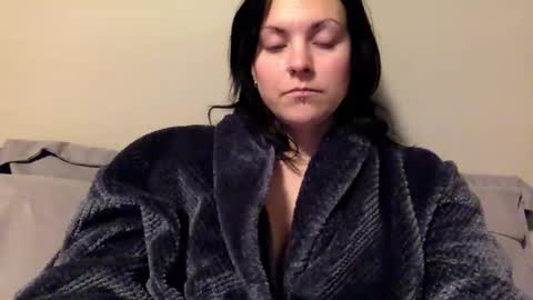 Maci online show from April 2, 11:30 am