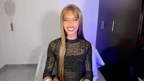 Goddess Myers  thumb up is important for me kisses  online show from March 10, 10:04 pm