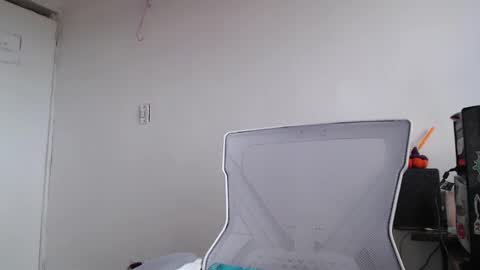 Kortana 2.0 dont forget thumbs up and follow me on twitter online show from December 13, 7:53 pm