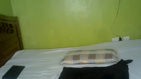 Snapshot of miss_staceyy chatting on June 8, 9:20 am Stacey online show from June 8, 9:20 am