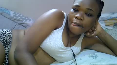 Snapshot of miss_velour chatting on June 18, 9:14 am miss_velour online show from June 18, 9:14 am
