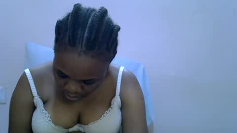 Snapshot of miss_velour chatting on June 28, 1:06 pm miss_velour online show from June 28, 1:06 pm