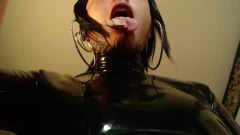 Anarkitten  online show from January 14, 9:42 pm