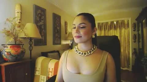 Snapshot of missbrownx chatting on June 8, 7:47 pm Brownie -P online show from June 8, 7:47 pm