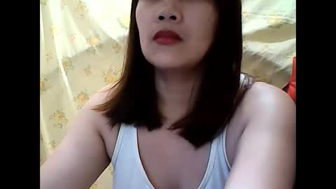 Snapshot of misschantal24 chatting on February 11, 3:11 am Chantal24 online show from February 11, 3:11 am