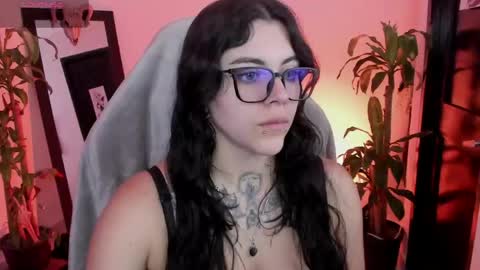 Missy Charlottte.  Hey remember to give me a thumbs up ty online show from April 12, 3:33 am