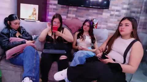 misscheelsee_as online show from July 21, 3:09 am