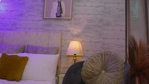 D A N A online show from April 21, 1:42 am