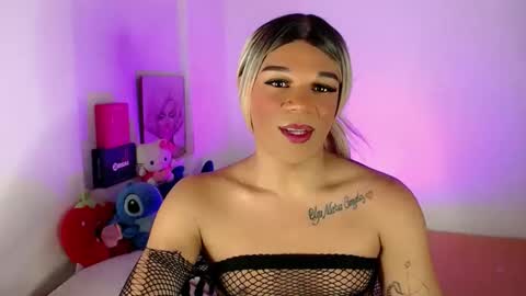 Fer online show from May 15, 11:23 pm