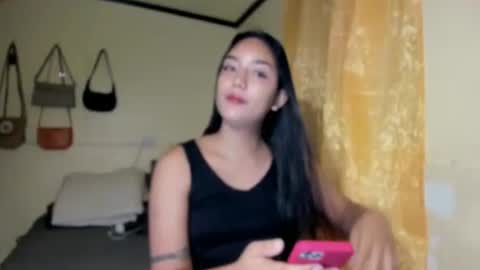 Snapshot of missindependent999 chatting on April 10, 9:36 am jj online show from April 10, 9:36 am