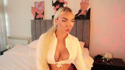 Jess online show from July 1, 2:57 am
