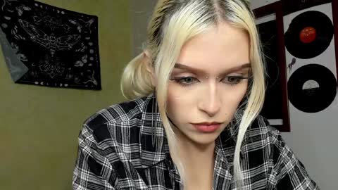 Miss Luna online show from December 31, 4:16 am