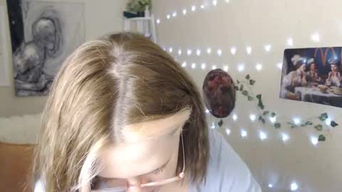 Li  online show from February 26, 4:56 pm