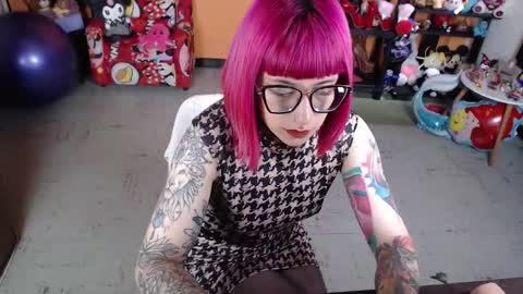 Miss Mia online show from January 14, 2:33 pm