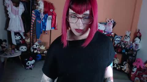 Miss Mia online show from April 18, 7:07 pm