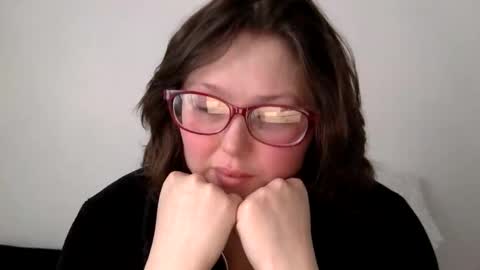 Snapshot of missmistressmal chatting on May 4, 2:13 pm missmistressmal online show from May 4, 2:13 pm