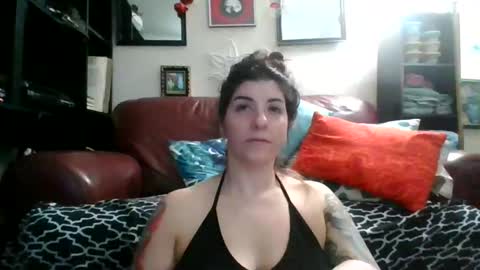 Snapshot of missmonatoyou chatting on February 11, 11:54 pm MissMona online show from February 11, 11:54 pm