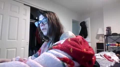 MissMona online show from March 10, 1:27 pm