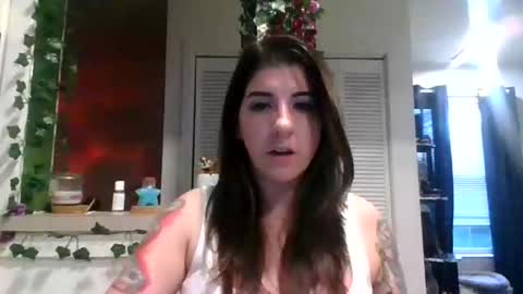 MissMona online show from April 10, 11:20 pm