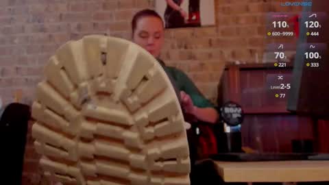 Miss Venus online show from February 13, 1:48 pm