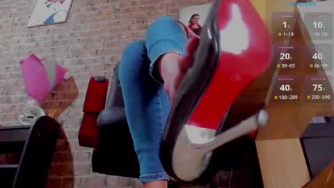 Miss Venus online show from February 20, 11:31 am