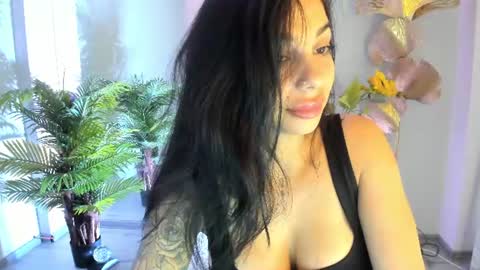 Sienna online show from July 3, 4:41 am