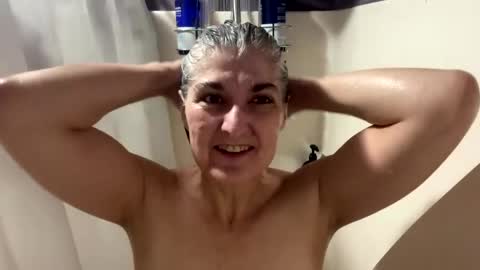 Miss Spooky Silverstacker online show from February 3, 11:53 am