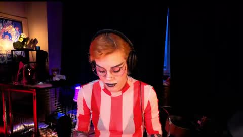 Tacodeluxe online show from July 22, 3:31 am