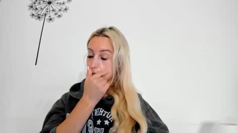 Missy matrix online show from December 15, 10:30 am