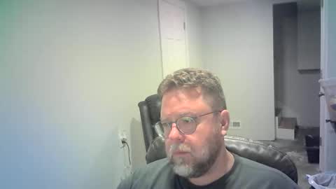 Mr. Happy online show from February 5, 6:40 am