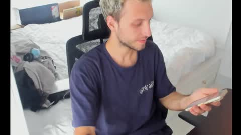 Alex online show from August 5, 8:28 am