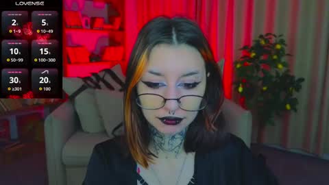 Marcelline online show from April 19, 1:27 am