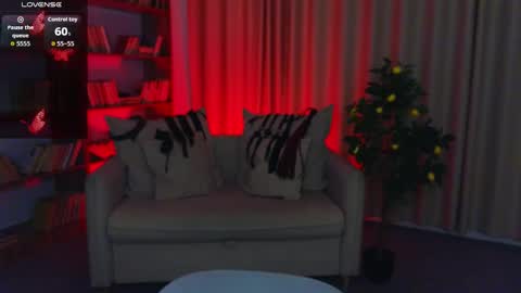 Marcelline online show from May 25, 1:55 am