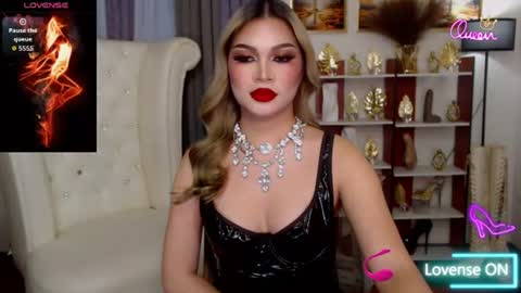 Snapshot of mistressathenna chatting on July 7, 8:02 pm mistressathenna online show from July 7, 8:02 pm
