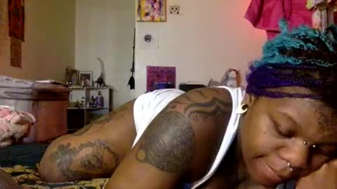 Snapshot of mistressmystii chatting on June 22, 4:53 am Mistress Mystii online show from June 22, 4:53 am